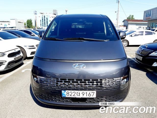 Hyundai Staria 2023 — Şəkil 1/15