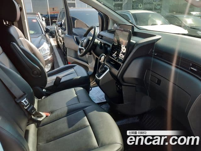 Hyundai Staria 2023 — Şəkil 7/15