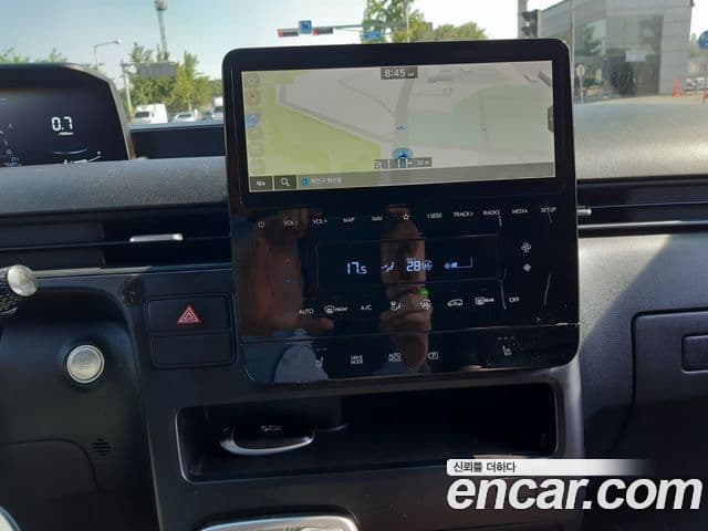Hyundai Staria 2023 — Şəkil 9/15