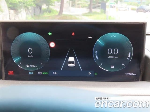 Hyundai Staria 2026 — ფოტო 4/20
