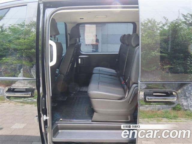Hyundai Staria 2026 — ფოტო 13/20