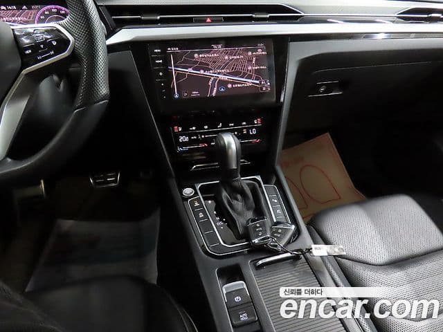 Volkswagen Arteon 2022 — Şəkil 12/20