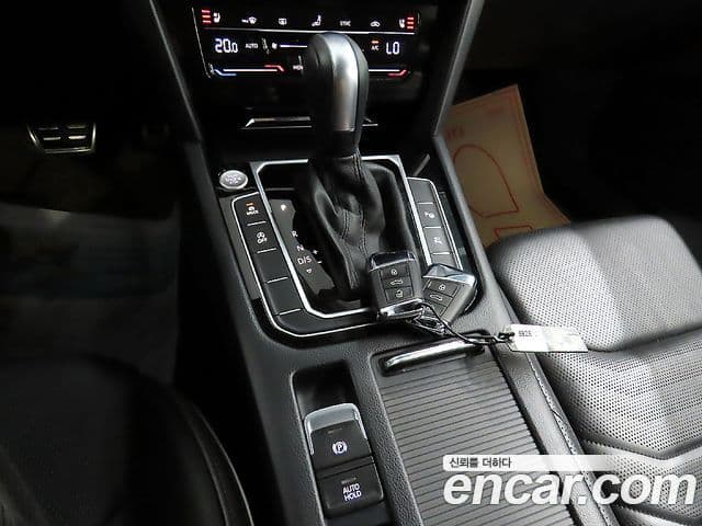 Volkswagen Arteon 2022 — Şəkil 14/20
