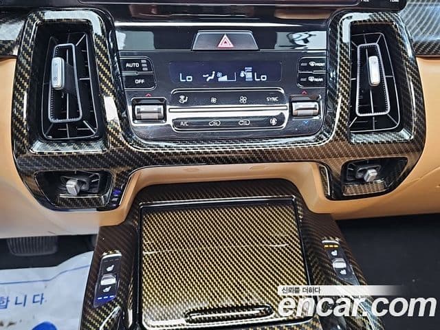 Kia Sorento 2020 — ფოტო 8/18