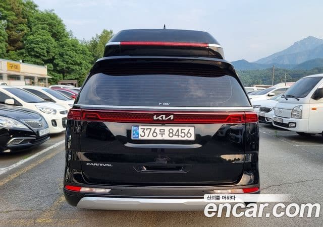Kia Carnival 2022 — Фото 18/20