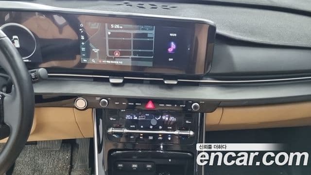Kia Carnival 2020 — ფოტო 12/17