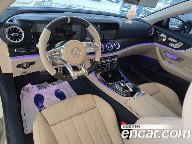 Mercedes-Benz E-Class 2018 — Фото 17/20