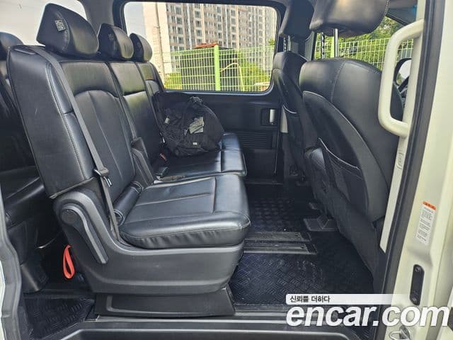 Hyundai Staria 2021 — Şəkil 10/20