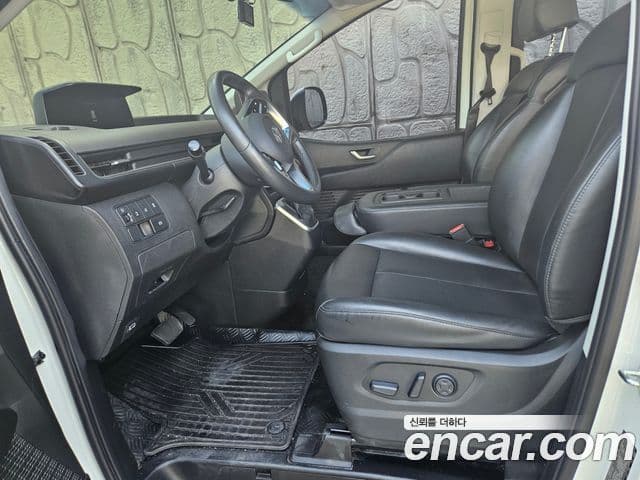 Hyundai Staria 2021 — Şəkil 16/20