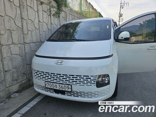 Hyundai Staria 2021 — Şəkil 18/20