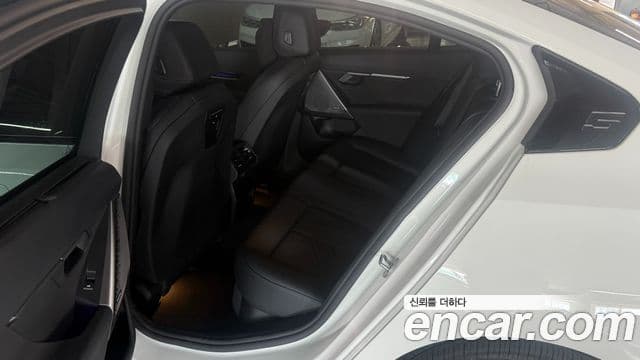 BMW i5 2025 — ფოტო 19/20