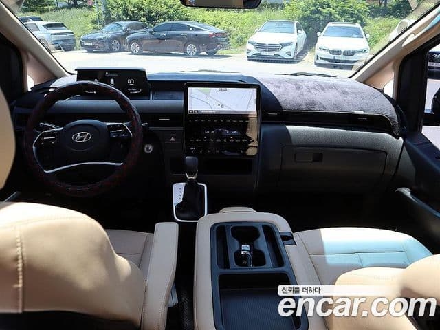 Hyundai Staria 2024 — Фото 4/20