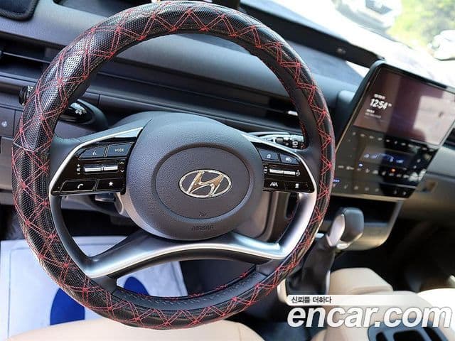Hyundai Staria 2024 — Фото 6/20