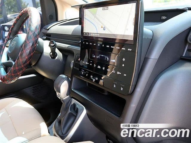 Hyundai Staria 2024 — Фото 11/20