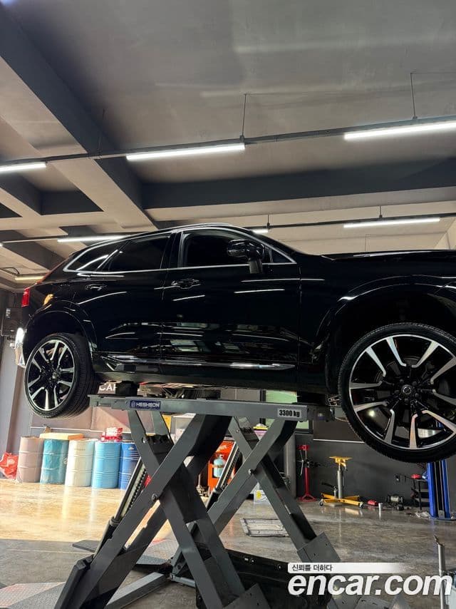 Volvo XC60 2018 — Şəkil 2/20
