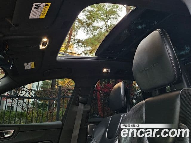 Volvo XC60 2018 — Şəkil 7/20