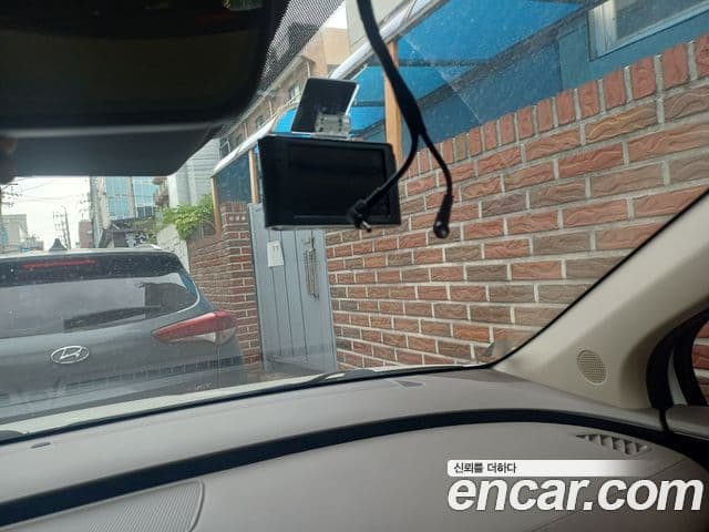 Kia Carnival 2022 — ფოტო 3/7