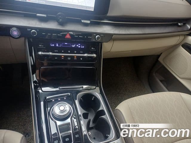 Kia Carnival 2022 — ფოტო 5/7
