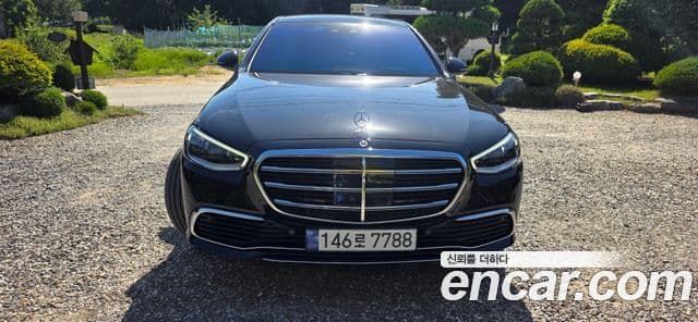 Mercedes-Benz S-Class 2023 — Фото 3/16