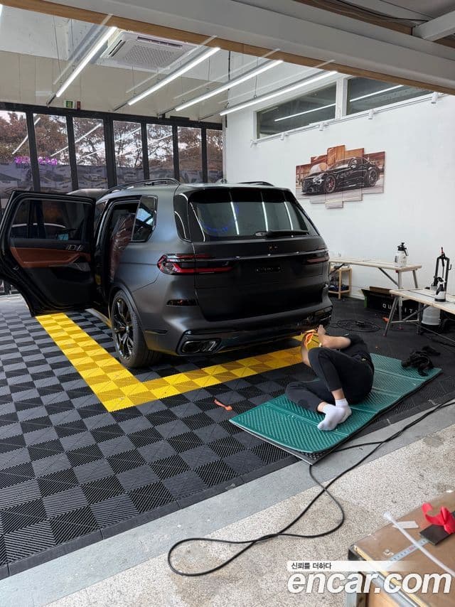 BMW X7 2025 — Photo 4/15
