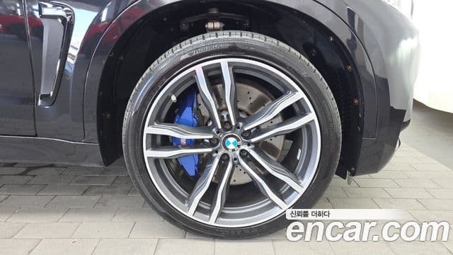 BMW X6M 2018 — ფოტო 30/36