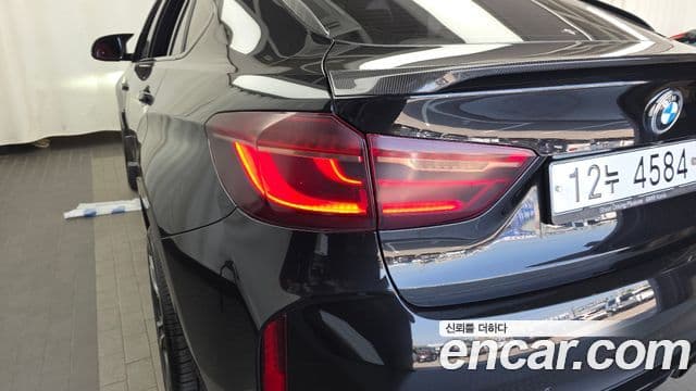 BMW X6M 2018 — ფოტო 9/36