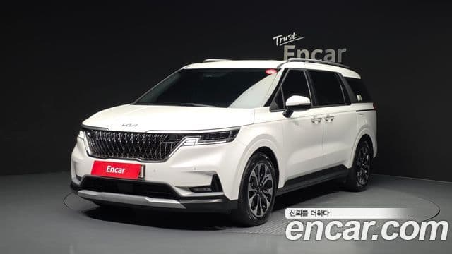 Kia Carnival 2022 — ფოტო 1/20