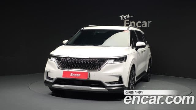 Kia Carnival 2022 — ფოტო 3/20