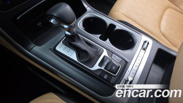 Kia Carnival 2022 — ფოტო 9/20
