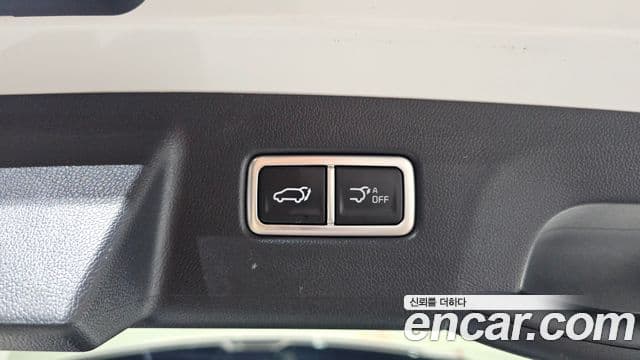 Kia Sorento 2023 — ფოტო 20/20