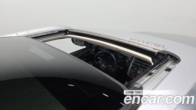 Lexus NX300h 2018 — Photo 12/20