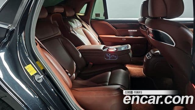 Genesis G90 2022 — ფოტო 12/20