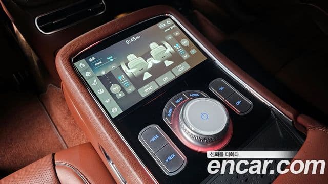 Genesis G90 2022 — ფოტო 18/20