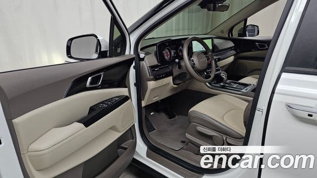 Kia Carnival 2022 — Şəkil 10/20