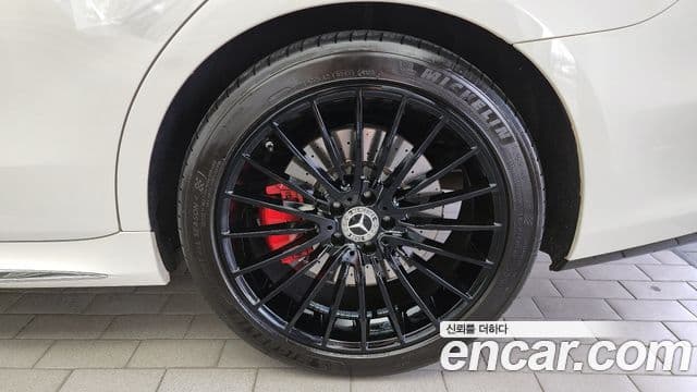 Mercedes-Benz S-Class 2022 — Photo 3/30