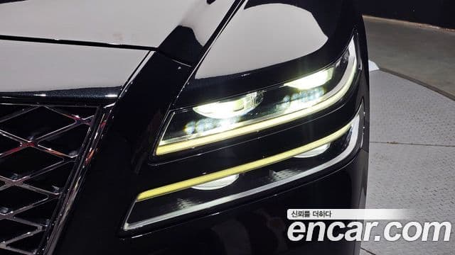 Genesis GV80 2022 — ფოტო 16/31