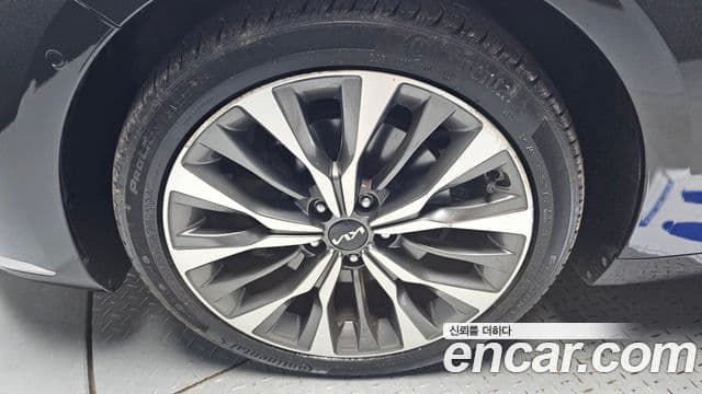 Kia K8 2021 — ფოტო 5/20