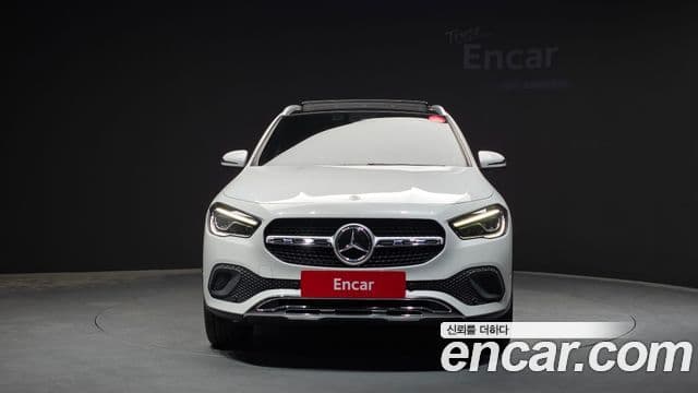 Mercedes-Benz GLA-Class 2021 — ფოტო 14/30
