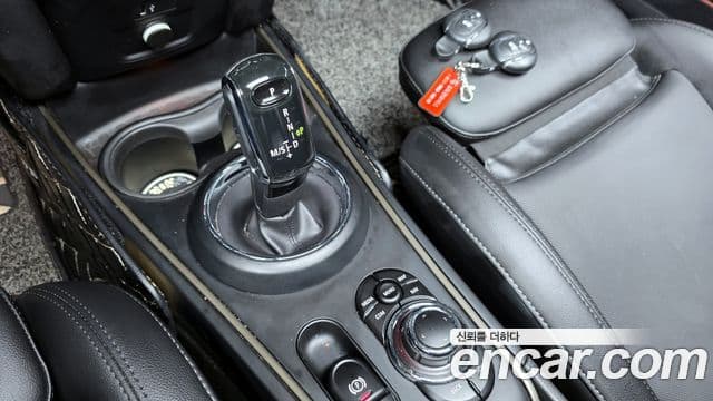Mini Cooper Countryman 2021 — ფოტო 9/20