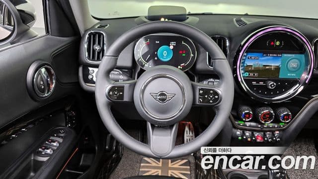 Mini Cooper Countryman 2021 — ფოტო 13/20