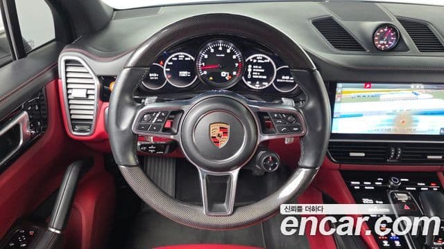 Porsche Cayenne 2019 — ფოტო 12/20