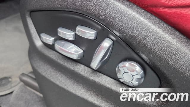 Porsche Cayenne 2019 — Photo 3/33