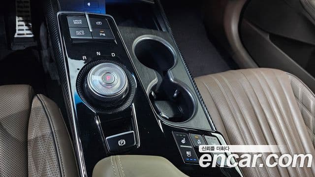 Kia K8 2022 — Şəkil 9/20