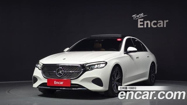 Mercedes-Benz E-Class 2025 — Фото 1/20