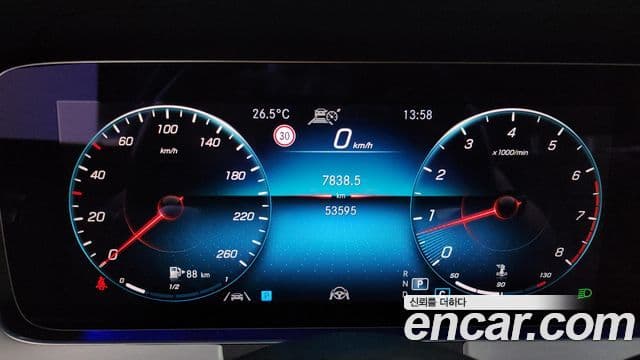 Mercedes-Benz E-Class 2021 — Şəkil 7/20