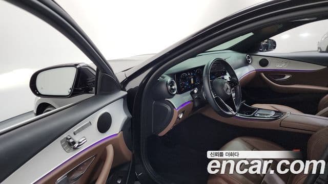 Mercedes-Benz E-Class 2021 — Şəkil 9/20