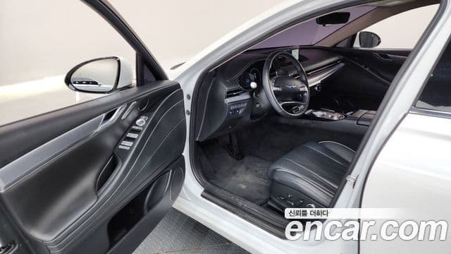 Genesis Electrified G80 2020 — Şəkil 8/20