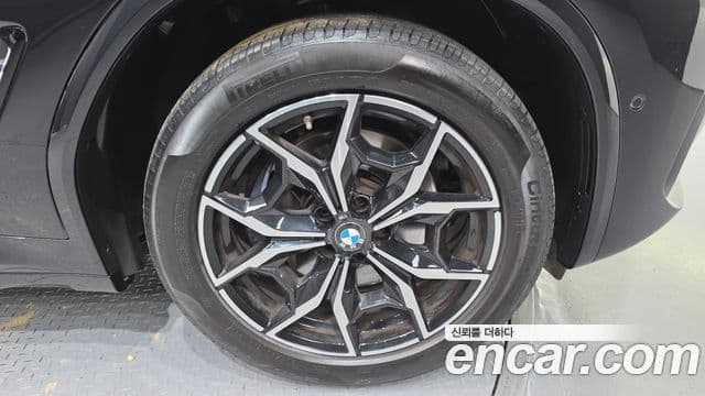 BMW X3 2022 — Photo 31/33