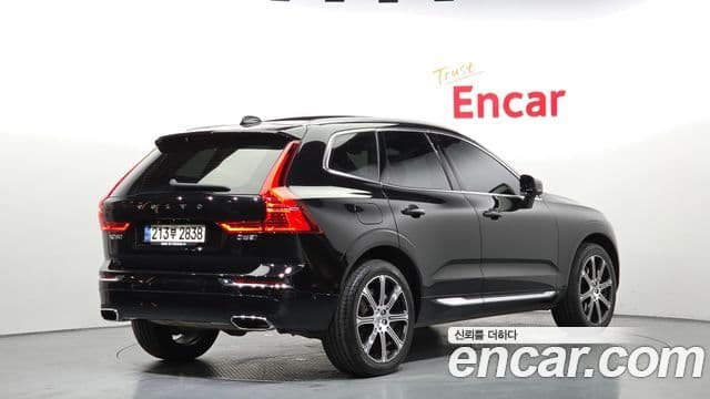 Volvo XC60 2018 — Şəkil 2/20