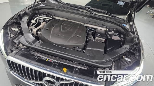 Volvo XC60 2018 — Şəkil 6/20